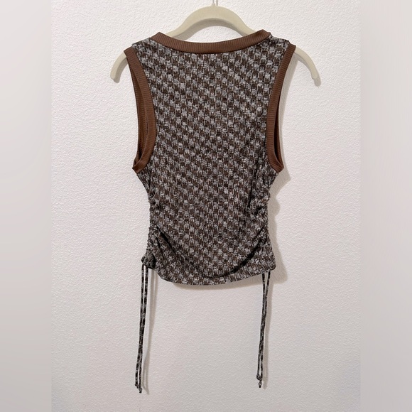 EUC B•Wear Knit Brown Sweater Vest Tank V/Neck Adjustable Cinched Sides - Picture 2 of 6